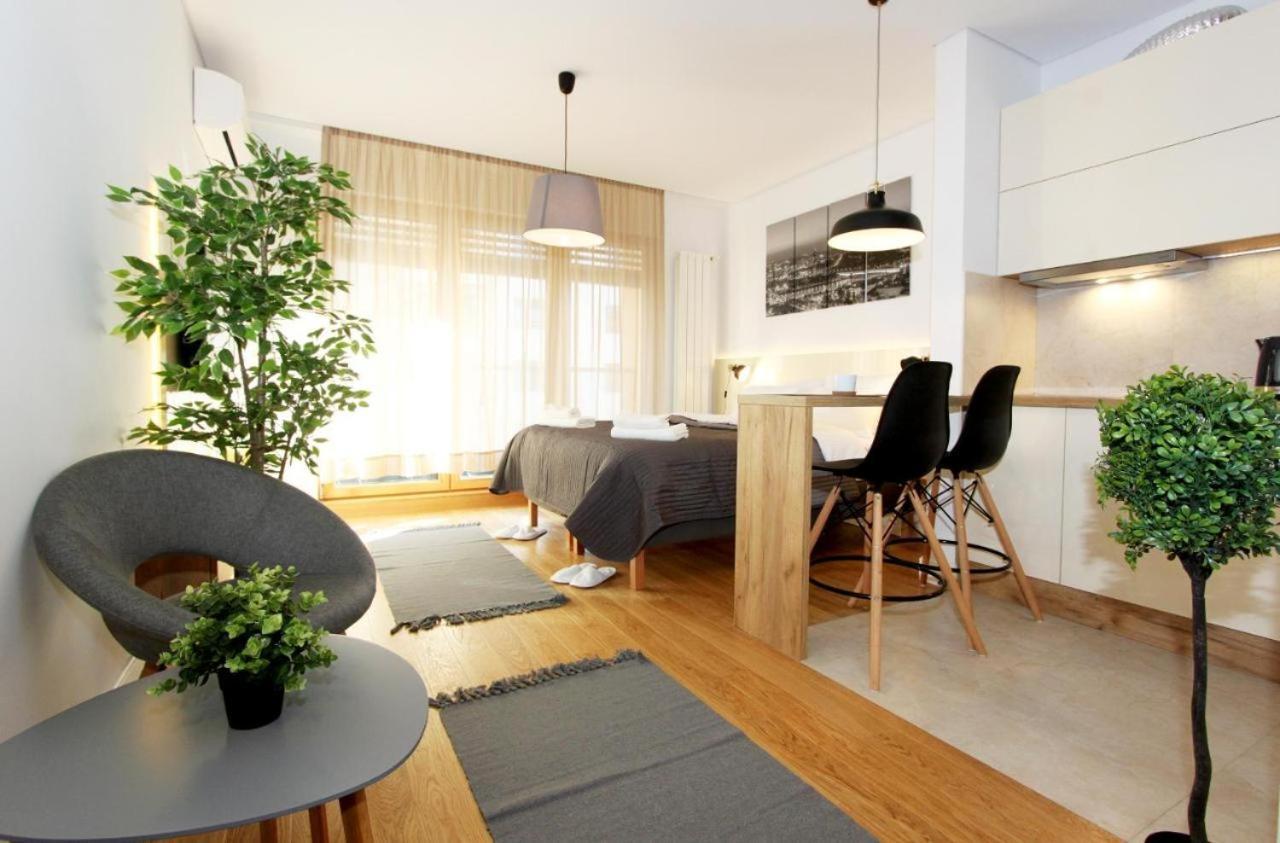 Apartment Sun City 2 Beograd Bagian luar foto
